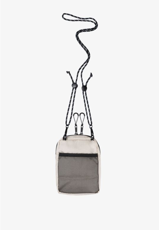 KL261MACC5032_pouchbag_tag_offwhite_2
