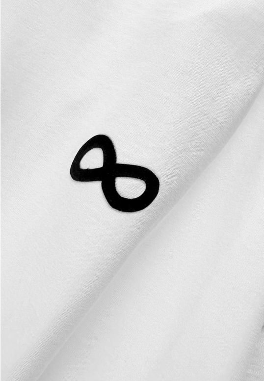 KL261MTEE1031_ts_biglog_infinity_white_3