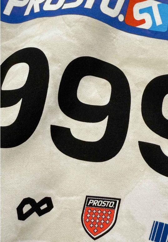 kl261mtee1112_ts_runner_white_3