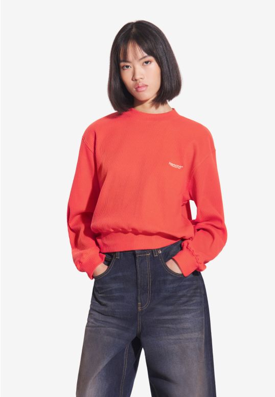 Ribbed women's hoodless sweatshirt red